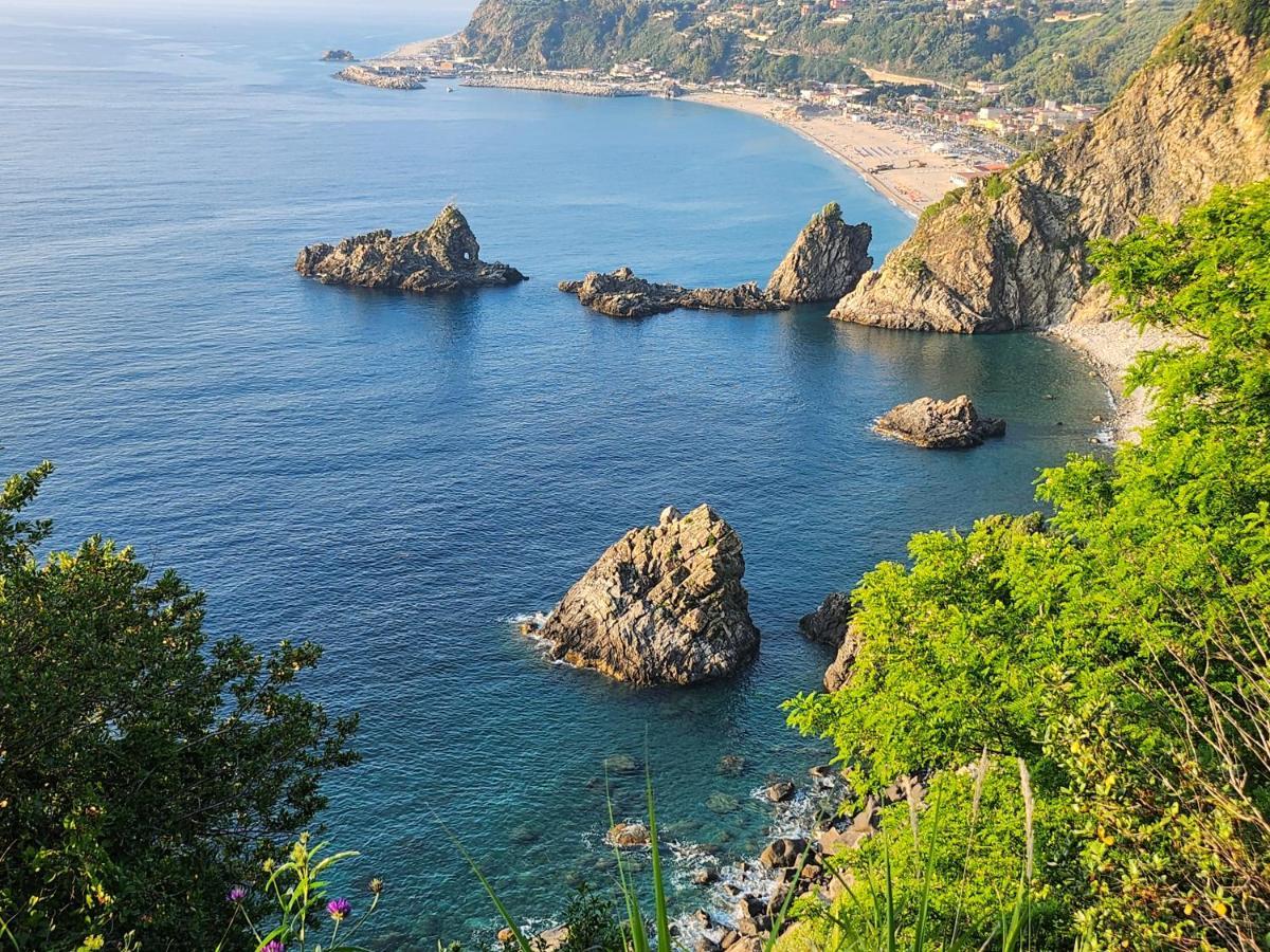 Appartamento La Terrazza di Rovaglioso Palmi Esterno foto