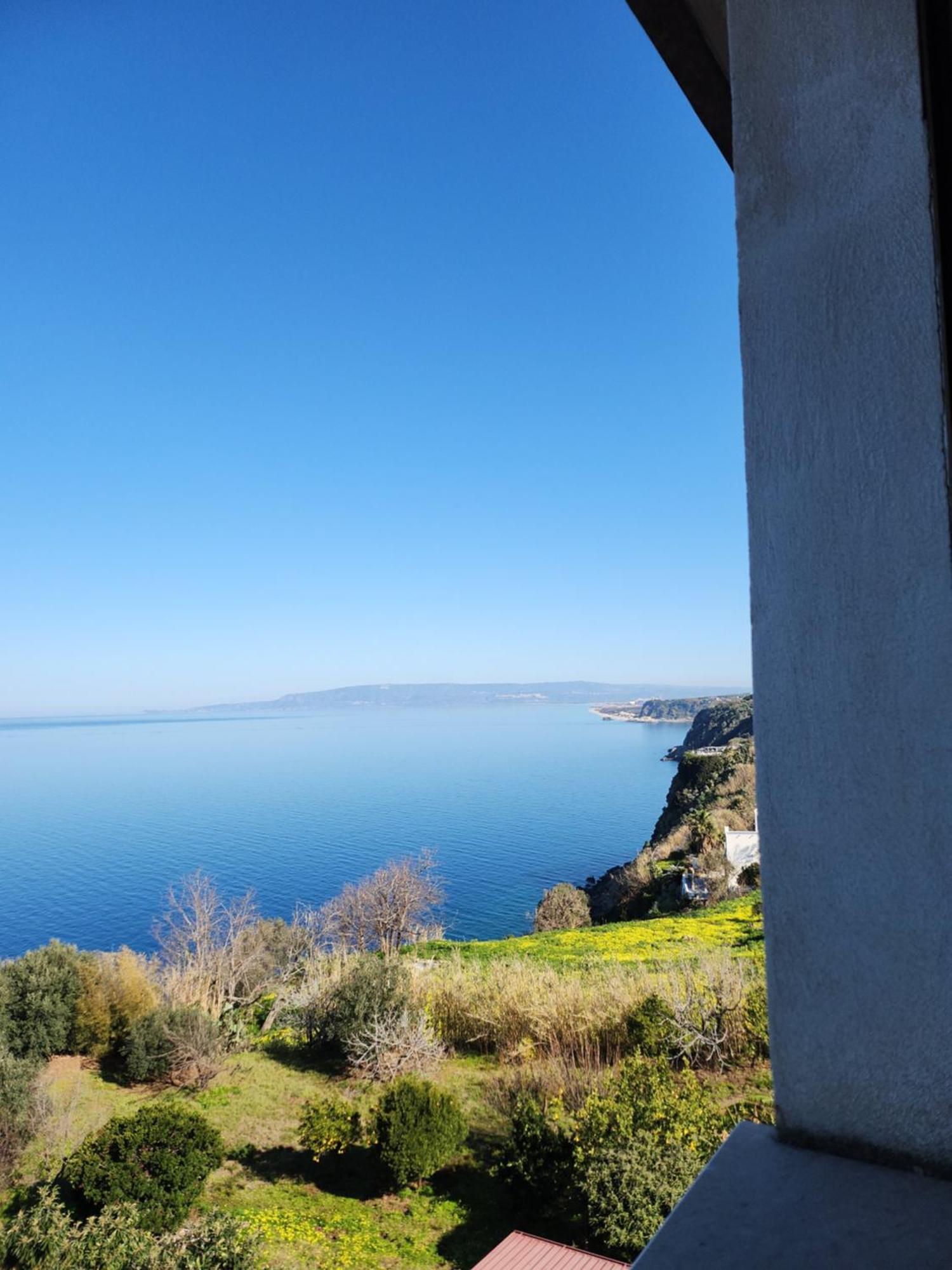 Appartamento La Terrazza di Rovaglioso Palmi Esterno foto